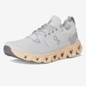 On Running Cloudswift in Frost/Blonde. New/never Worn without tags. 6.5